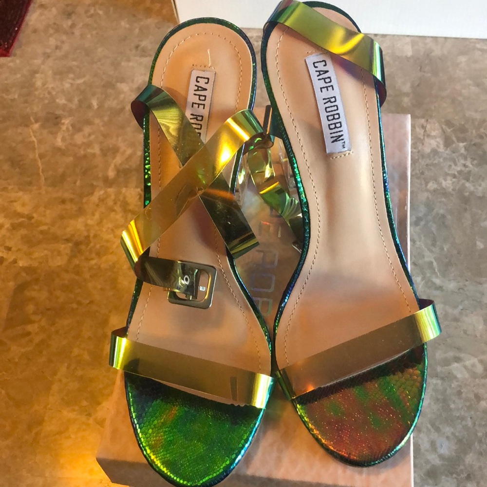 Cape Robbin Heels